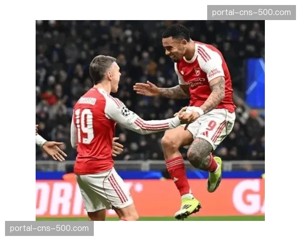 欧冠战报:国际米兰客场1-1逼平阿森纳,手握一个宝贵客场进球 欧冠战报:国际米兰客场1-1逼平阿森纳,手握一个宝贵客场进球